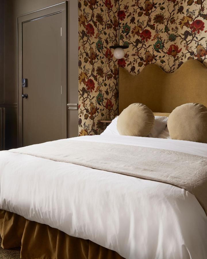 Hotel Julie Stratford Bagian luar foto