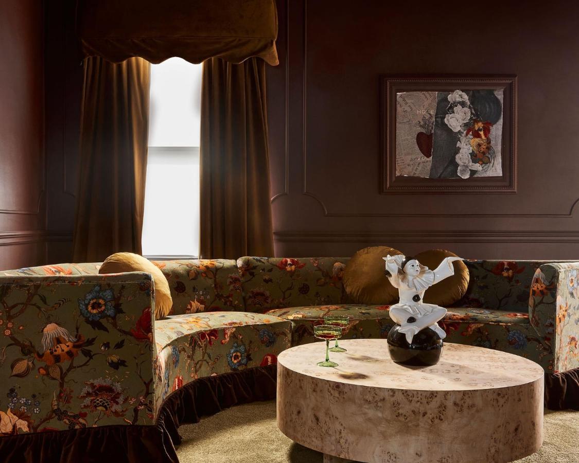 Hotel Julie Stratford Bagian luar foto